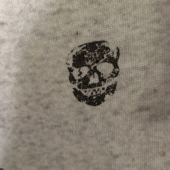 Ocean Drive SKULL super soft hoodie. Like new! Medium. - Picture 2 of 6